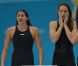 Camille Muffat, Charlotte Bonnet, Ophelie-Cyrielle Etienne et Coralie Balmy heureuses après avoir décroché le bronze olympique lors du relais 4x200 m nage libre lors des Jeux olympiques de Londres le 1er août 2012