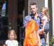 Ben Affleck et ses filles au Farmers Market le 12 août 2012 à Los Angeles