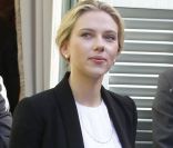 Scarlett Johansson : Balade nocturne et amoureuse à Paris
