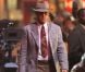Ryan Gosling est revenu tourner de nouvelles scènes de  Gangster Squad  à Los Angeles, le 21 août 2012. Le studio a décidé de retirer une scène de fusillade dans un cinéma après la tuerie Colorado . 