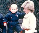  Le prince Charles et la princesse Diana avec William, en 1983. 
 Quinze ans après la mort de Lady Diana, ses fils les princes William et Harry, et Kate Middleton, la belle-fille qu'elle aurait adoré connaître, perpétuent sa mémoire... 