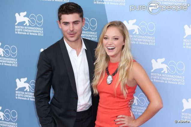 Zac Efron et sa partenaire Maika Monroe lors du photocall du film  At Any Price  à la Mostra de Venise, le 31 août 2012.