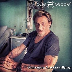 Johnny Hallyday dans sa chambre d'hôpital au CHU de Fort-de-France, le 30 août 2012.