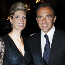Nikos Aliagas et sa compagne Tina au dîner offert par Cartier dans le foyer du Palais Garnier après le concert de George Michael en faveur de Sidaction, à Paris, le 9 septembre 2012.