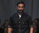 Riccardo Tisci à l'issue de son défilé Givenchy prêt-à-porter printemps-été 2013 au lycée Carnot. Paris, le 30 septembre 2012.