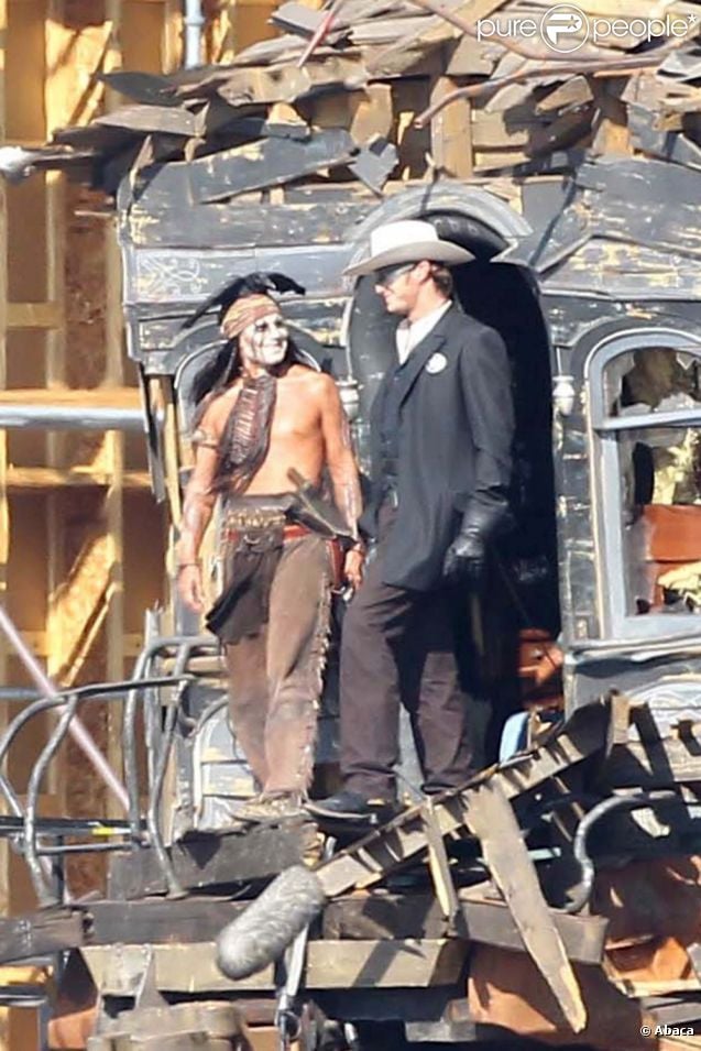 Johnny Depp et Armie Hammer lors d'un énième reshoot du western  Lone Ranger  de Gore Verbinski, le 27 septembre 2012. Le tournage a officiellement commencé le 25 février, il y a sept mois.