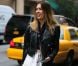Jessica Alba, souriante et lookée dans les rues de New York le 3 octobre 2012