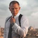 Skyfall : Premier extrait, Daniel Craig explose un train mais reste classe