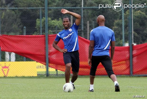  Didier Drogba et Nicolas Anelka lors d'un entraînement avec le Shenhua de Shanghai le 16 juillet 2012 