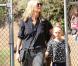 Heidi Klum, ses enfants, et ses parents vont voir Henry jouer au football. Brentwood, le 13 octobre 2012.
