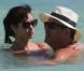 Exclusif - Olga Kurylenko et son compagnon Danny Huston se baignent à Miami. Le 16 octobre 2012.