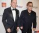 Elton John et son mari David Furnish au 11e gala annuel  An Enduring Vision  de la Elton John Aids Foundation contre le Sida, à New York, le 15 octobre 2012.
