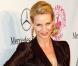 Nicollette Sheridan ultrasexy, exhibe ses jolies gambettes sur le tapis rouge du gala Carousel of Hope, à l'hôtel Beverly Hilton. Beverly Hills, le 20 octobre 2012.