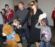 Angelina Jolie et ses filles Shiloh et Zahara à Los Anngeles le 15 mars 2012