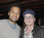 Fabrice Eboué et Benoît Magimel lors de la générale du spectacle  Amour sur place ou à emporter  à Paris le 24 octobre.