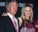 Michelle Pfeiffer et David E. Kelley à la 8eme soirée annuelle au profit du "Cedars-Sinai Women's Cancer Program" à Santa Monica, le 27 Octobre 2012