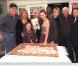  Les acteurs de la série  7 à la maison  fêtaient le 21 novembre 2000 le 100e épisode de la célèbre série. 
  