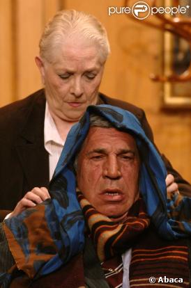 Jean-Pierre Castaldi et Claude Gensac dans La Perruche et le poulet