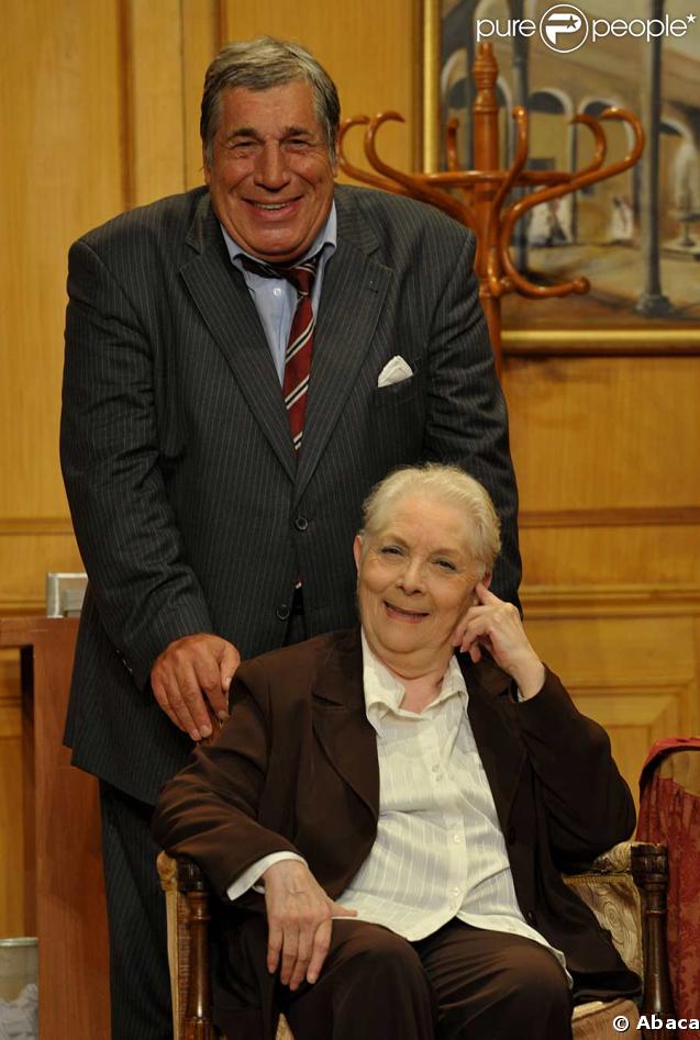 Jean-Pierre Castaldi et Claude Gensac dans La Perruche et le poulet
