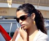 Camilla Alves fait son shopping...