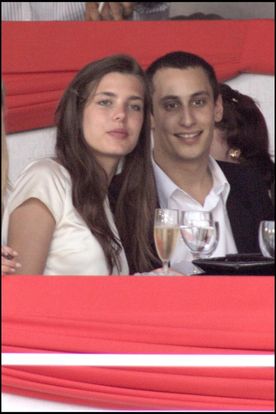 Charlotte Casiraghi présente son amoureux Axel Dellal à sa maman !