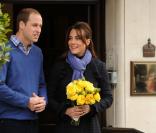 Kate Middleton enceinte : Rayonnante à sa sortie de l'hôpital avec William