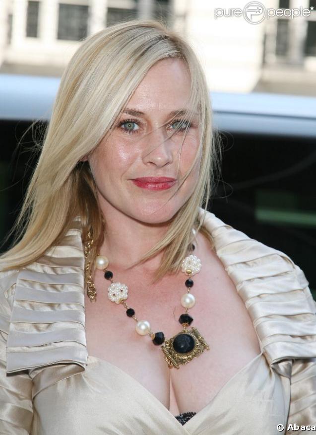 Patricia Arquette au défilé Christian Lacroix