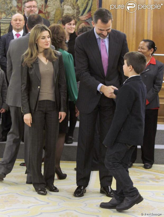 AGENDA DE LOS PRINCIPES DE ASTURIAS - Página 16 1020926-la-princesse-letizia-et-le-prince-620x0-1