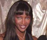 Naomi Campbell et Claudia Schiffer en octobre 1997