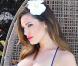 Kelly Brook : En bikini et petites robes, la voluptueuse Anglaise prépare l'été