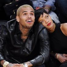 Rihanna et Chris Brown lors d'un match des Lakers à Los Angeles le 25 décembre 2012