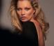 Kate Moss sensuelle et glamour pour un Coiffage Couture