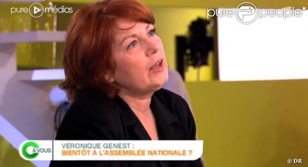 Véronique Genest sur le plateau de  C à vous  le 4 mars 2013.