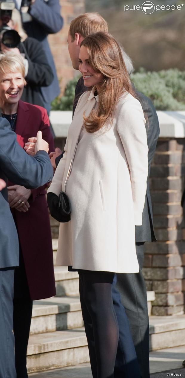 CASA REAL BRITÁNICA - Página 79 1081174-catherine-duchess-of-cambridge-and-620x0-1