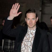 Le chanteur Dan Gillespie Sells - avant-première VIP de la rétrospective "David Bowie Is" au Victoria and Albert Museum - à Londres le 20 mars 2013.