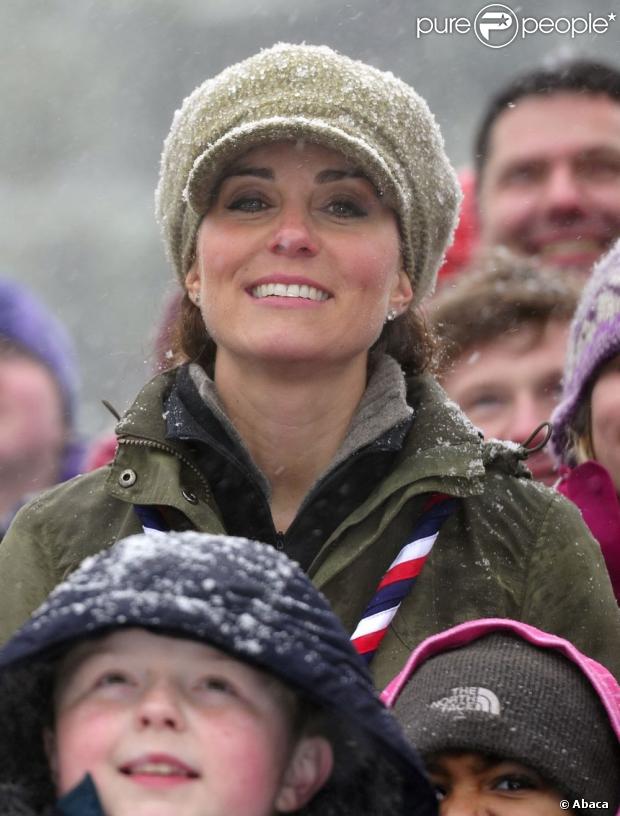 CASA REAL BRITÁNICA - Página 80 1084049-the-duchess-of-cambridge-during-her-620x0-1