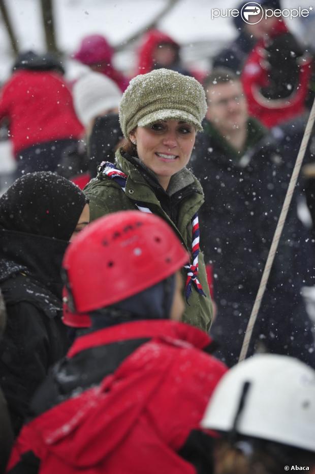 CASA REAL BRITÁNICA - Página 80 1084053-the-duchess-of-cambridge-during-her-620x0-1