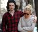 Sienna Miller : Moue boudeuse et look en berne, la belle s'ennuie en famille