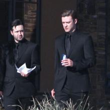 <p>Justin Timberlake s'accorde un moment en célibataire lors du mariage de ses amis Nick Chastain et Kiana Bessa à Millington, le 14 avril 2013.</p>
<p>Photo exclusive</p>