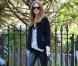 Fashionista dans l'âme, Olivia Palermo est sur son 31, même pour promener son chien. Le 22 avril 2013 à New York