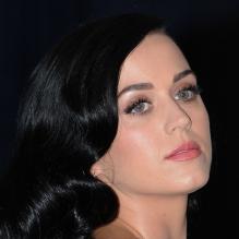 Katy Perry assiste au dîner annuel des correspondants de la Maison Blanche célébrant les 100 ans de l'association White House Correspondents' Association (WHCA) à l'hôtel Washington Hilton. Washington, le 27 avril 2013.