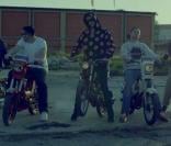 1995 : Le clip ensoleillé de Bla Bla Bla, un message aux détracteurs du groupe