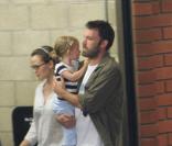 Jennifer Garner et leur fille Violet sortent du gyneco le 13 Juillet 2008 