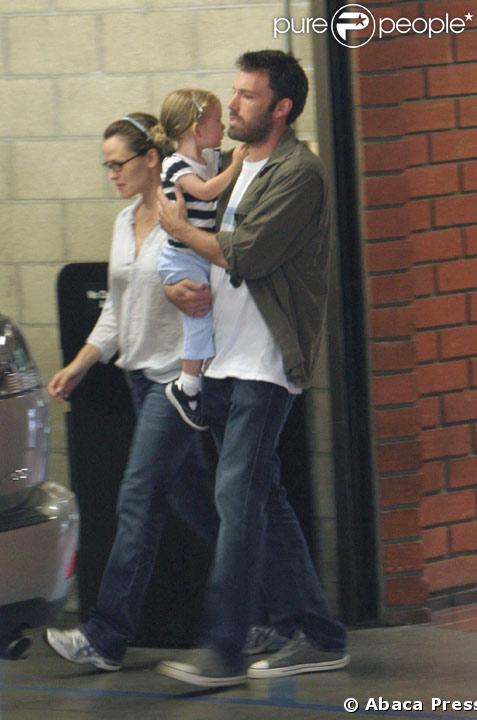 Jennifer Garner et leur fille Violet sortent du gyneco le 13 Juillet 2008 
