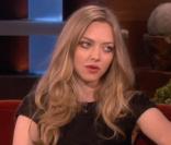 Amanda Seyfried, pleine de regrets : ''A 15 ans, j'avais une énorme poitrine''