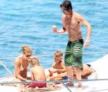 Patrick Dempsey : En famille sur un yacht, il exhibe son corps athlétique