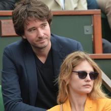 Nadia Vodianova avec son compagnon Antoine Arnault, à Roland-Garros le 1er juin 2013.