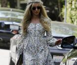 Kimberly Stewart arrive chez Irving Azoff à Beverly Hills pour assister à la baby-shower de Kim Kardashian. Los Angeles, le 2 juin 2013.