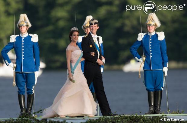 BODA REAL DE MAGDALENA DE SUECIA Y CHRIS O`NEILL 8/06/2013 - Página 34 1150438-le-prince-joachim-et-la-princesse-marie-620x0-1