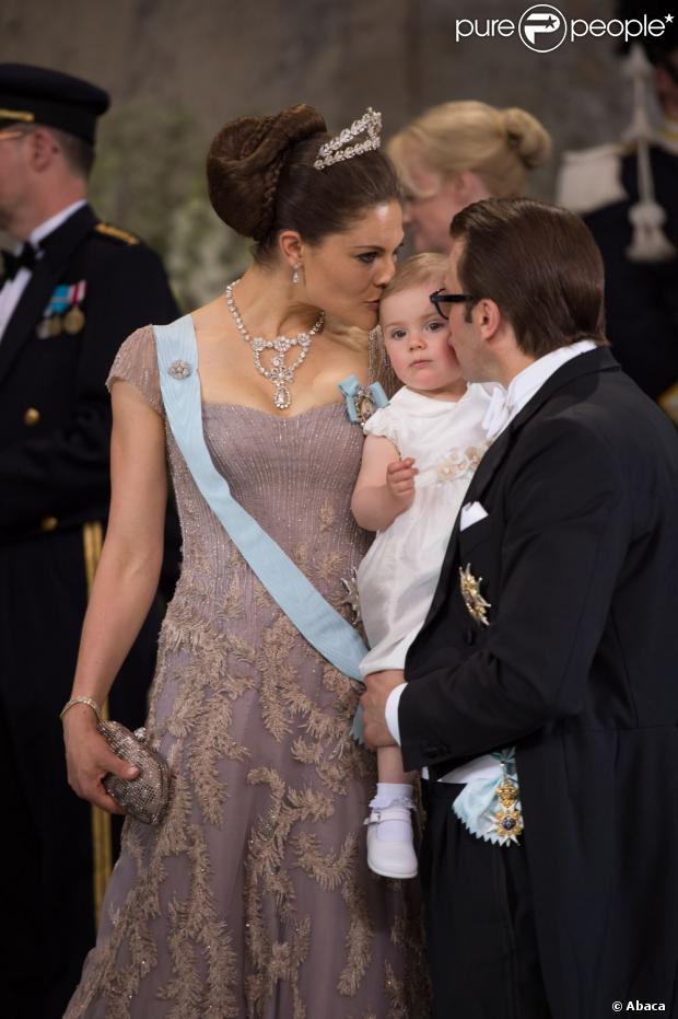 BODA REAL DE MAGDALENA DE SUECIA Y CHRIS O`NEILL 8/06/2013 - Página 34 1150466-crown-princess-victoria-her-husband-620x0-1